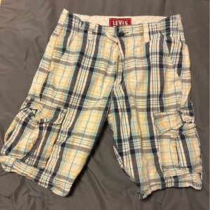 Men’s cargo shorts